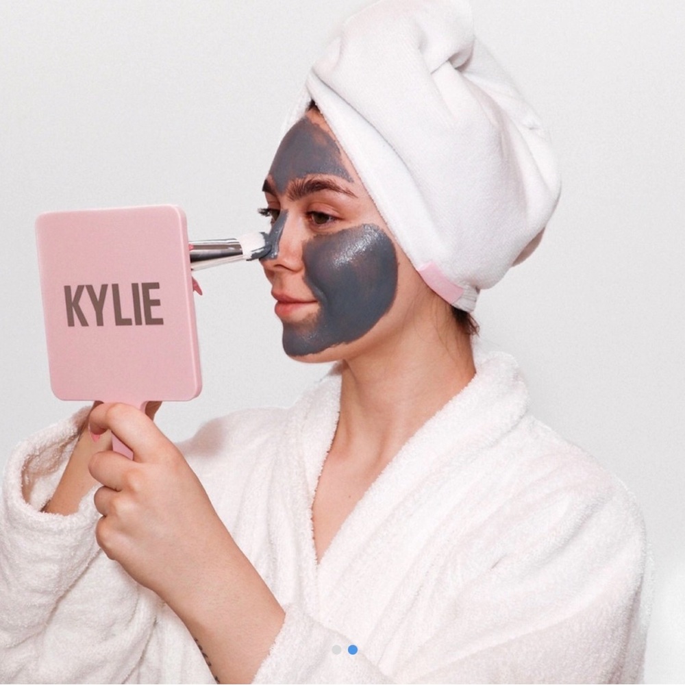 Kylie Cosmetics / Skin Hair Drying Towel - NEW 👱‍♀️
